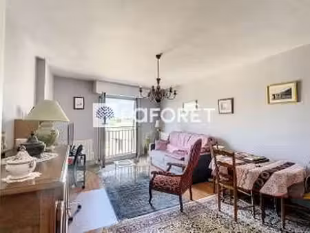 location appartement 3 pièces à thouars (79100) : à louer 3 pièces / 61m² thouars