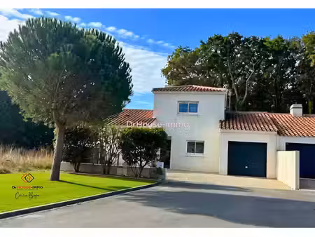 pornic - maison récente 2018 avec vie de plain-pied | calme & commerces à pied