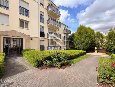 t2 en rez-de-chaussée avec balcon