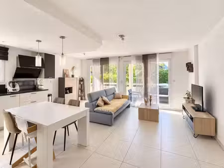 appartement - 75.8m ²