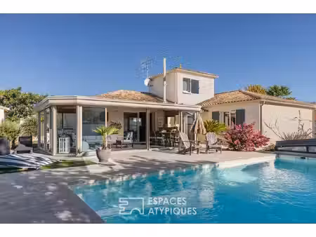 maison familiale avec piscine au coeur d'echiré