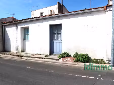 maison ancienne a renover de 48 m2 sur un terrain clos de 63
