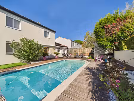 mérignac maison familiale 182 m²  4 chambres  piscine