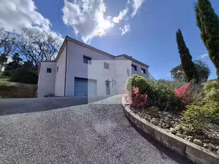 maison 5 chambres avec vue exceptionnelle.