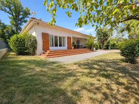 maison plain pied rénovée su 1000m2 de parcelle