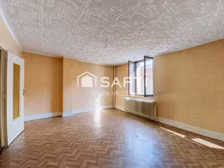 ensemble immobilier à rénover – 128 m² à exploiter