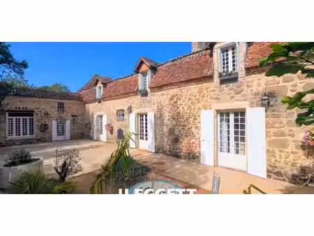 maison avec terrasse thiviers (24)