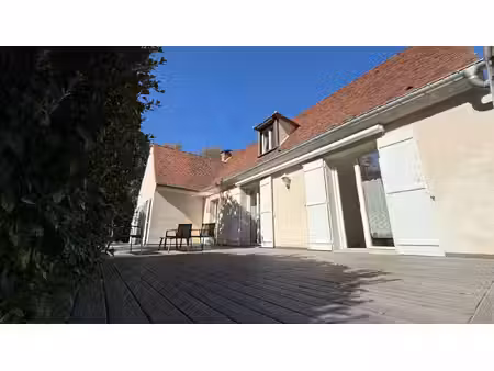 maison de luxe à vendre dans le quartier saint denis