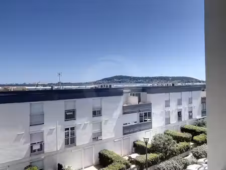 studio-t1 terrasse ascenseur