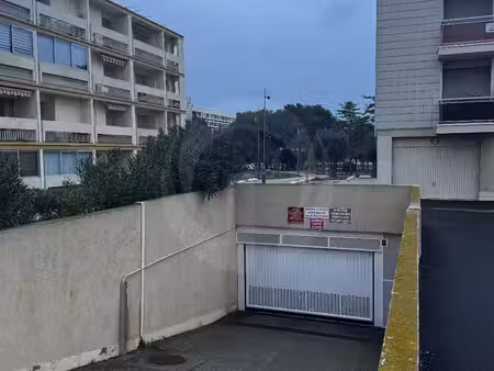 stationnement sécurisé en cur de ville à balaruc les bains