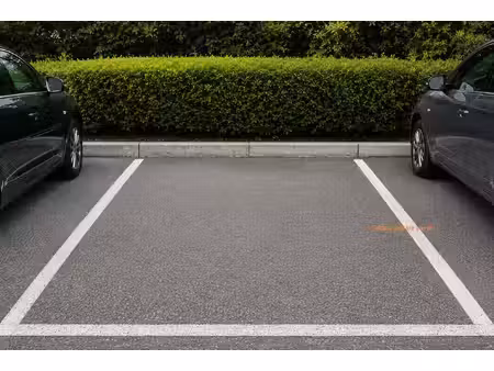 lot de 3 places de parking!