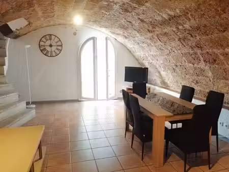 location appartement 3 pièces 60 m² à méounes-lès-montrieux (83136)