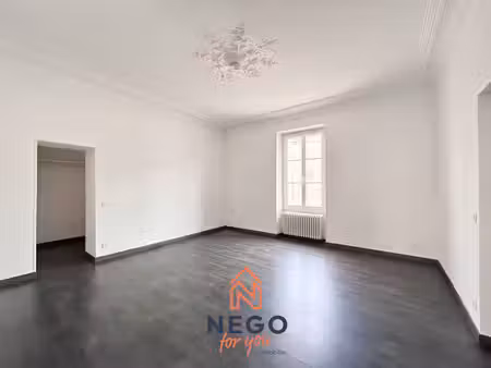 studio à potentiel - 27 m² avec parking privatif