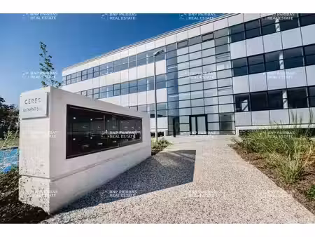 location bureaux 148m² à 671m²