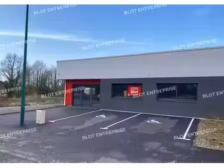 location entrepôt saint thuriau 56300 403m²
