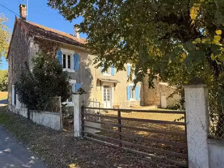 vente maison 9 pièces 225 m² sauzé-entre-bois (79190)