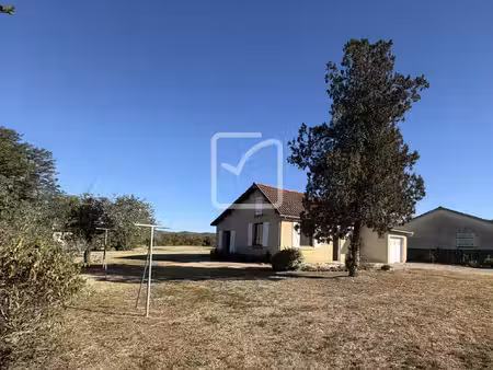agreable maison de plain-pied sur terrain plat