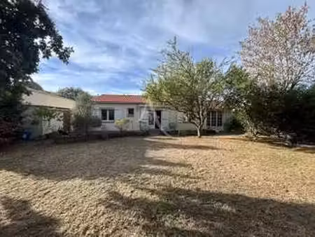 vente maison à challans (85300) : à vendre / 91m² challans