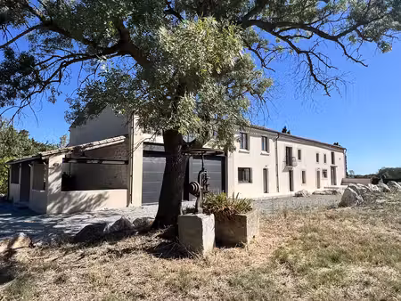 longere de 380m2 sur terrain de 18000m2 - 8 chambres 4 salles d'eau a decouper selon envie