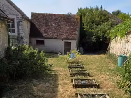 projet exceptionnel : garage de 29 m² à transformer en habitation sur 170 m² de terrain