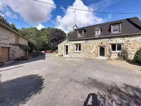 vente maison à saint-georges-buttavent (53100) : à vendre / 111m² saint-georges-buttavent