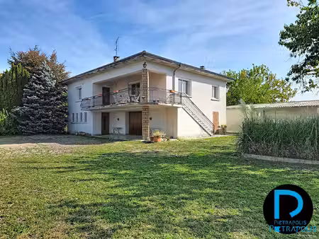 maison sur sous-sol 3 chambres  avec garage annexe