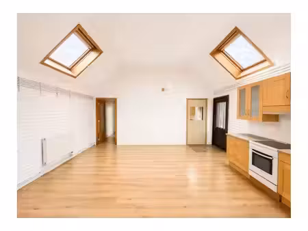 appartement à louer avec terrasse et 4 chambres   koekelberg (vbe71374)