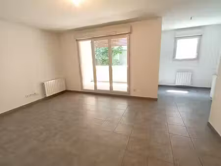 t2 69003 lyon