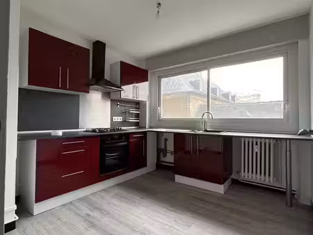 tarbes : appartement de 2 pièces (47 m2) en location