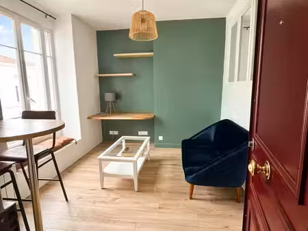 appartement 2 pièces meublé rue de la renardière