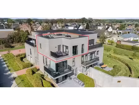 prachtig appartement met 2 slaapkamers en ruim zonneterras