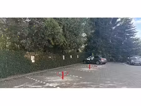 place de stationnement à louer à bilzen pour € 65