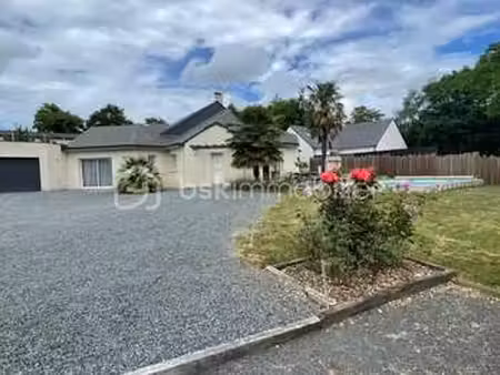 vente maison piscine aux hauts d'anjou (49330) : à vendre piscine / 146m² les hauts d'anjo