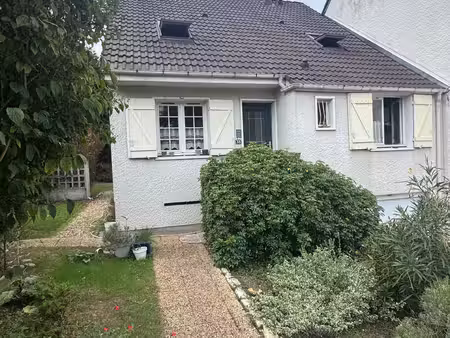 a vendre chatellerault maison p5 de 105 m² - terrain de 450m²