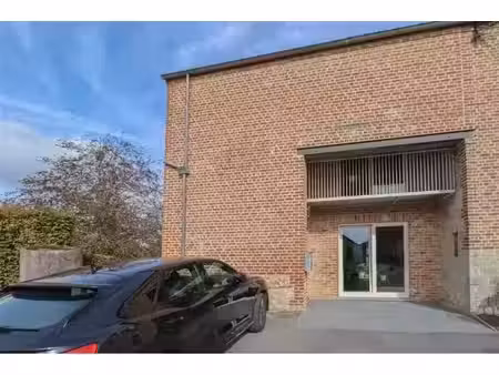 maison à louer avec 3 chambres   vodelée (vbe71379)