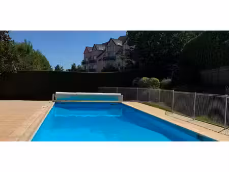 propriété avec piscine et jardin saint-arnoult (14)
