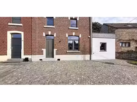 maison à louer à ambresin pour € 1.250 avec 2 chambres à coucher