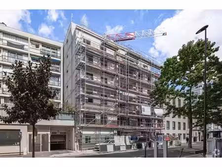 location commerce 92m²