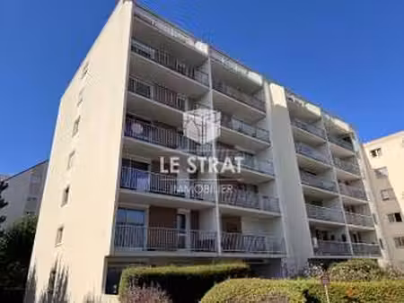 location appartement 2 pièces à caen (14000) : à louer 2 pièces / 52m² caen