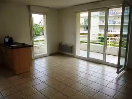 location appartement 3 pièces piscine à caen (14000) : à louer 3 pièces piscine / 60m² cae