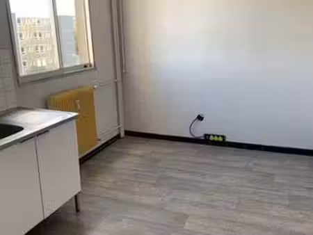 location appartement 2 pièces à hérouville-saint-clair (14200) : à louer 2 pièces / 49m² h