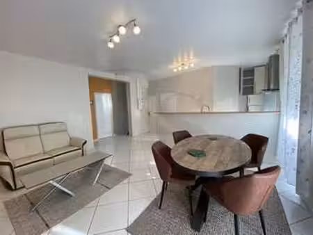 location appartement 3 pièces meublé à la carneille (61100) : à louer 3 pièces meublé / 60