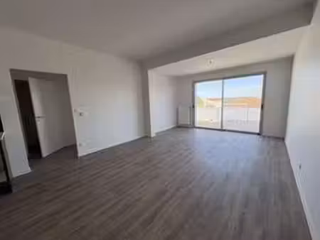 location appartement 2 pièces à saint-hilaire-de-riez (85270) : à louer 2 pièces / 57m² sa