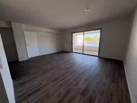 location appartement 3 pièces à saint-hilaire-de-riez (85270) : à louer 3 pièces / 73m² sa