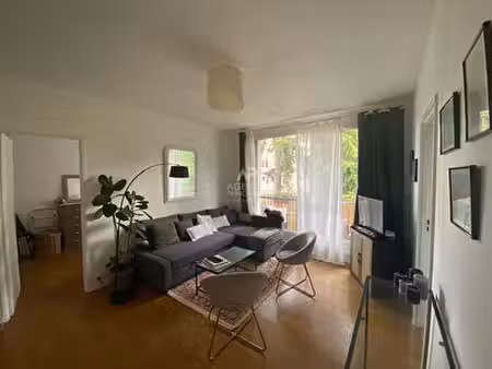 "versailles saint-symphorien" - joli appartement de 40 m2 de 2 pièces au calme avec cave !