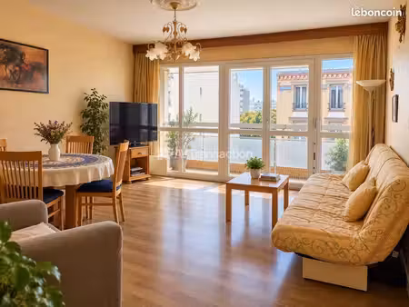 appartement bondy – 3 pièces traversant de 60 m² – deux balcons