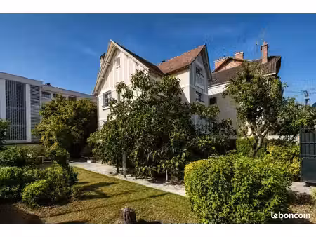 maison 8 pièces 170 m²