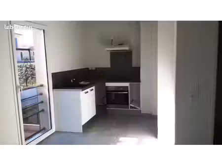 t2 à roquebune sur argens