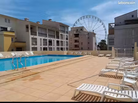 a louer cet été  bel appartement avec climatisation  balcon  plein sud  vue dégagée sur pi