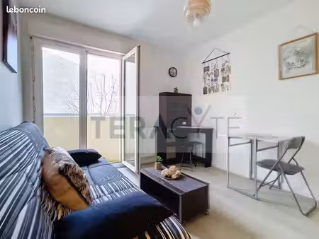 studio 1 pièce 16 m²